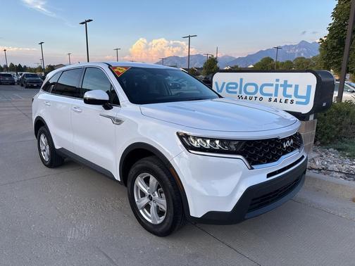 2023 Kia Sorento LX