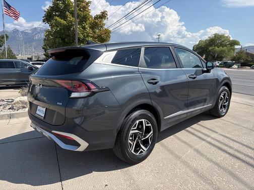 2024 Kia Sportage LX