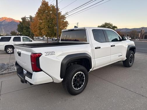 2024 Toyota Tacoma TRD Off-Road