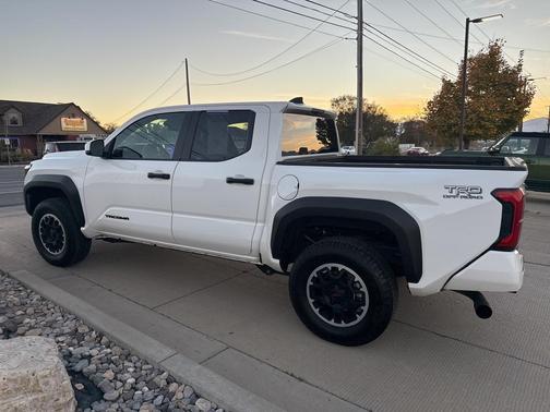 2024 Toyota Tacoma TRD Off-Road