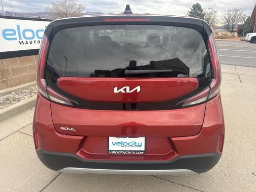 2024 Kia Soul LX