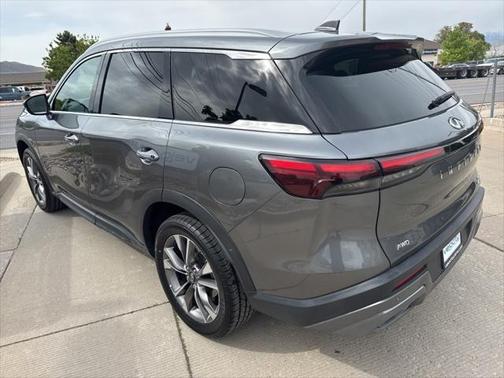 2022 INFINITI QX60 Luxe