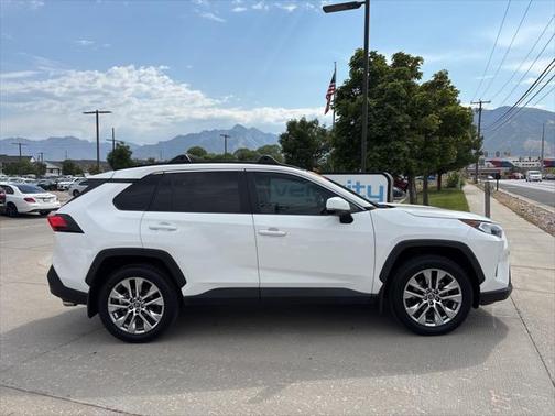 2020 Toyota RAV4 XLE Premium