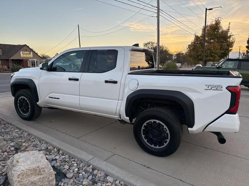 2024 Toyota Tacoma TRD Off-Road