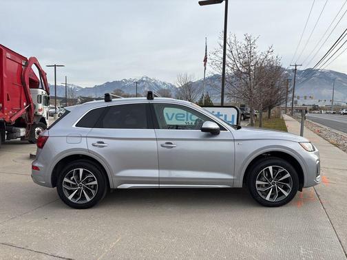 2024 Audi Q5 45 S line Premium Plus