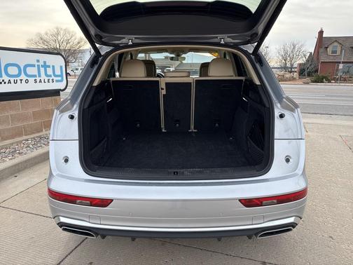 2024 Audi Q5 45 S line Premium Plus