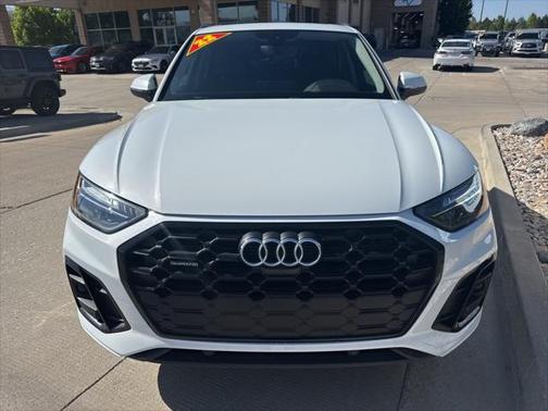 2022 Audi Q5 45 S line Premium Plus