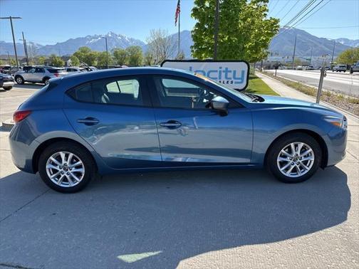 2018 Mazda Mazda3 Sport