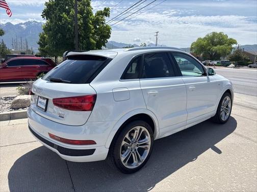 2017 Audi Q3 2.0T Prestige
