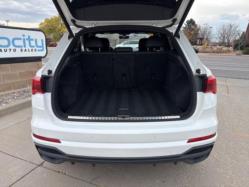 2023 Audi Q3 Premium 45 TFSI S line quattro Tiptronic