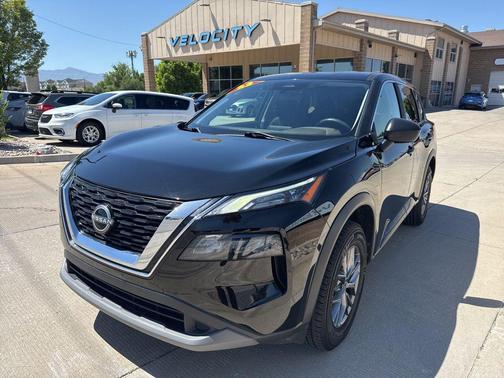 Super Black 2023 Nissan Rogue S