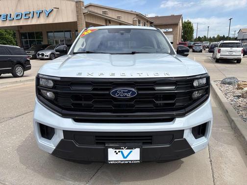 Silver Metallic 2025 Ford Expedition Max Active 4x4