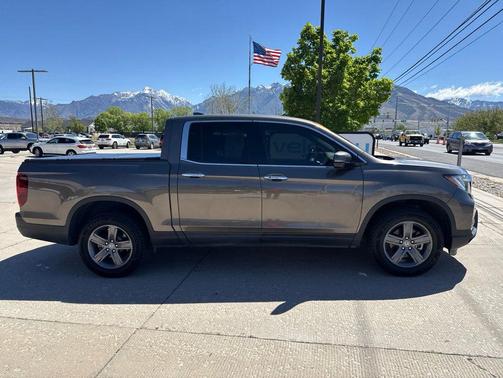 Gray 2022 Honda Ridgeline RTL-E