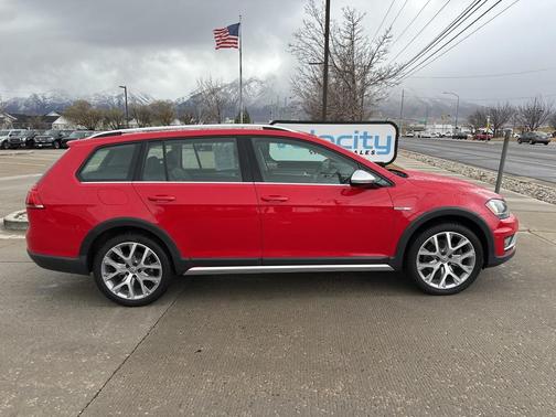 2017 Volkswagen Golf Alltrack TSI SEL