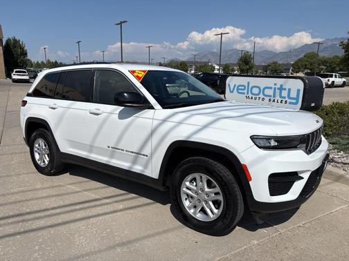 2023 Jeep Grand Cherokee Laredo