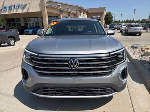 2024 Volkswagen Atlas 2.0T SE w/Technology 4MOTION