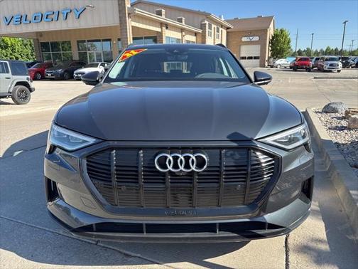 2021 Audi e-tron Premium Plus