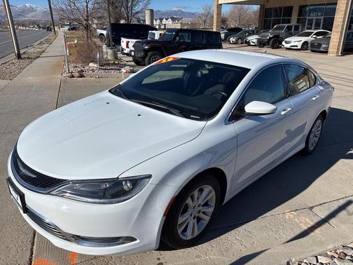 2016 Chrysler 200 Limited
