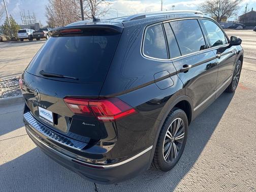 2024 Volkswagen Tiguan 2.0T Wolfsburg Edition