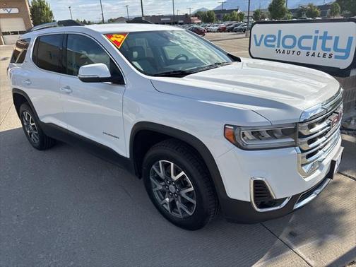 2023 GMC Acadia AWD SLT