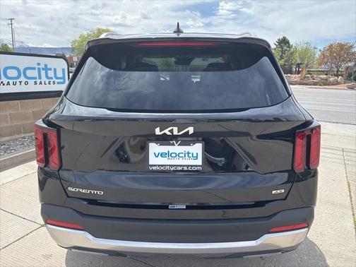 2024 Kia Sorento S