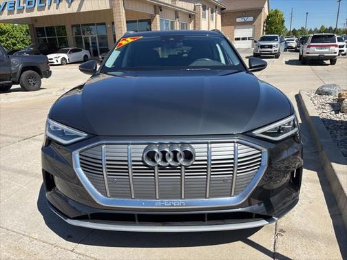 2021 Audi e-tron Premium