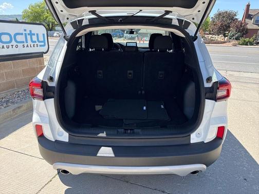 Oxford White 2025 Ford Escape Active