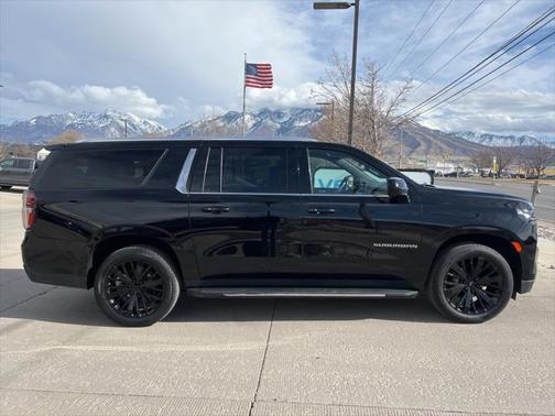 2022 Chevrolet Suburban LT