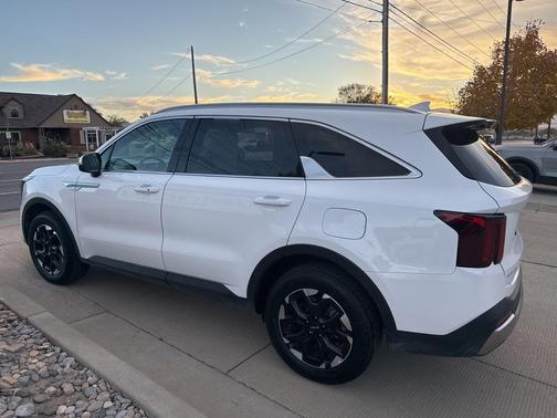 2024 Kia Sorento S