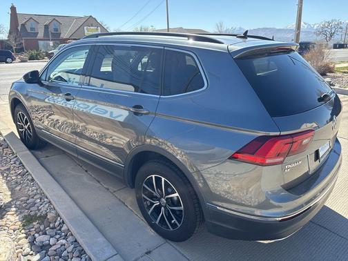 2021 Volkswagen Tiguan 2.0T SE R-Line Black 4MOTION