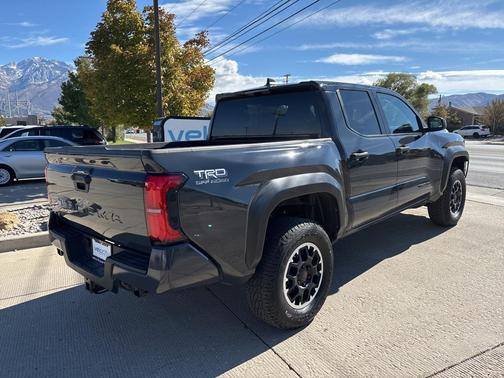 2024 Toyota Tacoma TRD Off Road