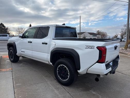 2024 Toyota Tacoma TRD Off-Road