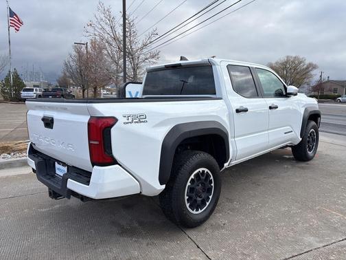 2024 Toyota Tacoma TRD Off-Road