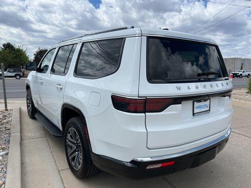 Bright White Clearcoat 2024 Jeep Wagoneer Series II 4x4