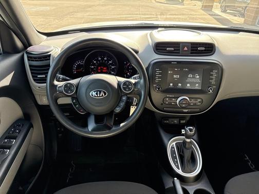 2018 Kia Soul Base