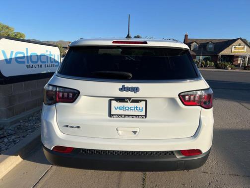 Bright White Clearcoat 2024 Jeep Compass Sport
