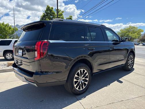 Black Metallic 2025 Ford Expedition Platinum