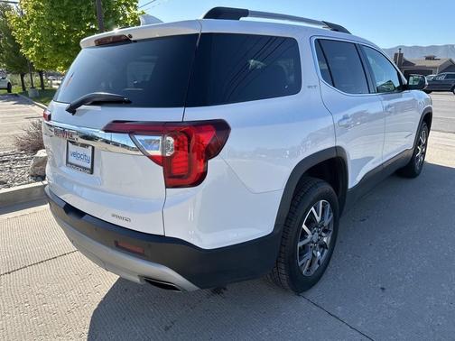2023 GMC Acadia AWD SLT
