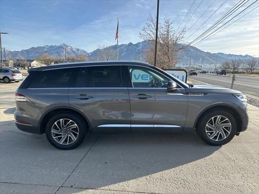 2022 Lincoln Aviator Livery
