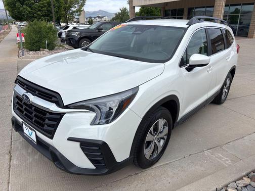 Crystal White Pearl 2025 Subaru Ascent Premium 7-Passenger
