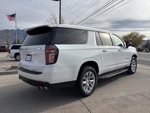 2023 Chevrolet Suburban Premier