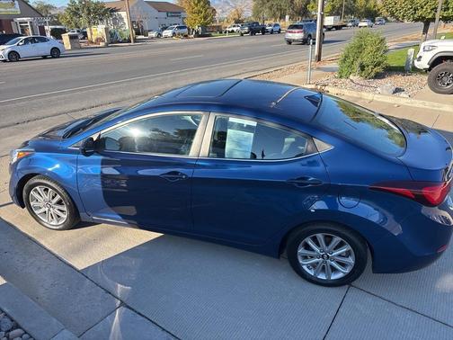 2015 Hyundai ELANTRA SE