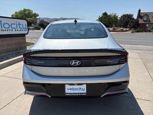 2024 Hyundai SONATA Hybrid SE