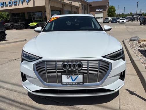 2021 Audi e-tron Premium Plus