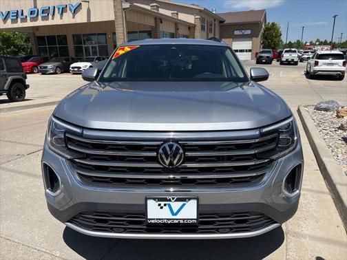2024 Volkswagen Atlas 2.0T SE w/Technology 4MOTION