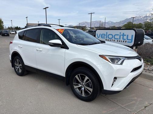 Super White 2017 Toyota RAV4 XLE
