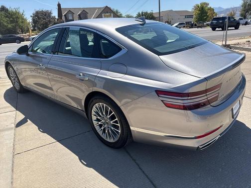 2024 Genesis G80 2.5T AWD