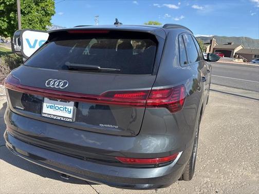 2021 Audi e-tron Premium