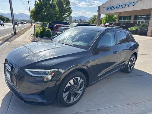 2021 Audi e-tron Premium
