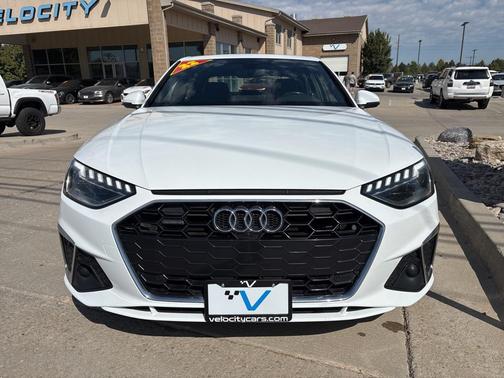 2022 Audi A4 45 S line Premium Plus